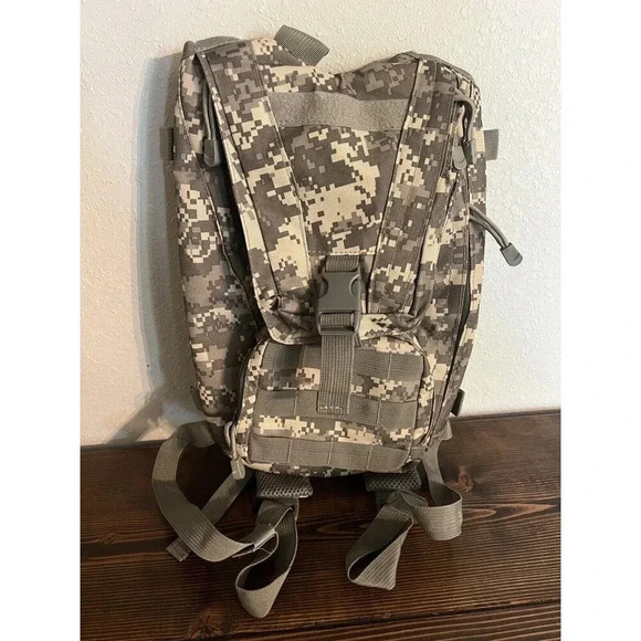 Monkey Pak Tactical Hydration Back Pack Lightweight Military Camo - Picture 1 of 5